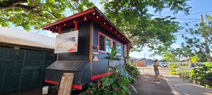 Food truck looking hut at Sushi Girl Kauai - Food Hut in Kilauea