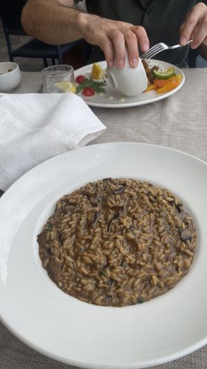   at Unwine'd in Marsalforn