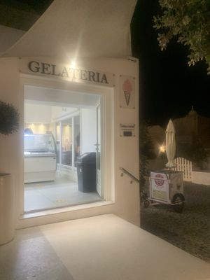 entrance  at Lolita's Gelato in Oia