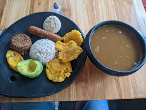 Bandeja Paisa (40.000 COP) - 4/5 at AMA in Medellin