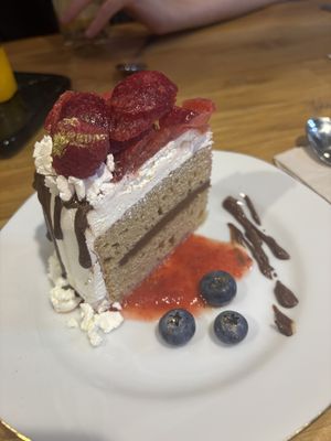 cake with cream and berries  at AMA in Medellin
