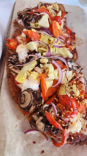 Veggie pizza half order at Nectarine Grove in Encinitas
