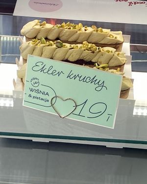 Cherry & pistachio   at Eklerownia in Gdansk