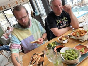 Edamame boontjes, vegan gluten-free brood met dips, vegan bieten kroketten & broccoli bites  at Strandpaviljoen Twaalf in Den Hoorn