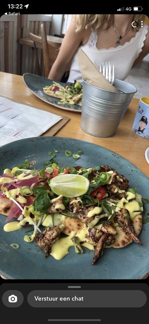 Jamaican Jerk (met Kip)  at Strandpaviljoen Twaalf in Den Hoorn