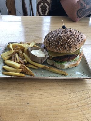 Vegan Jalapeño burger at Strandpaviljoen Twaalf in Den Hoorn