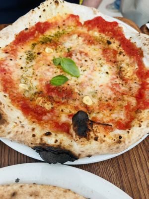 Marinara with vegan cheesee  at Pizzéria No 900  in Montreal