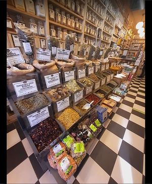 organic products, products for vegan & vegetarian, non-dairy products, gluten free products, supplements, cosmetics and household goods at Green Family - Komninon in Thessaloniki