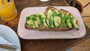 OMG, the avocado toast was amazing 👍 at Break Sé in Lisbon