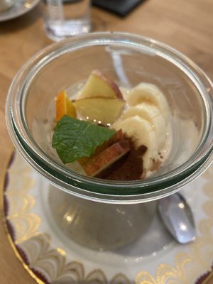 Overnight oats    at Oh Circle in Munich