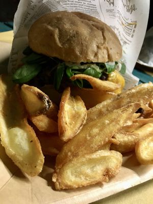 Burger & Patate fritte  at Ginger Veg Street Food in Lido Di Camaiore