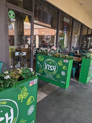 Store front at Vish in Hollywood