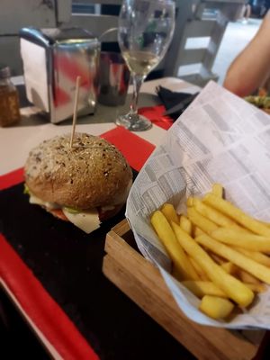 Vegan burger at Los Andes in Santa Pola