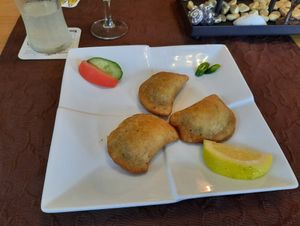 Vorspeise: Kartoffeltaschen mit Spinat at Damaskus in Seck