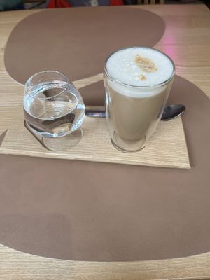 Oat latte  at Coolinarik in Salzburg