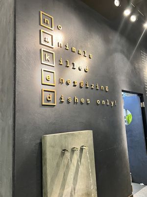   at The Naked Indigo in Salzburg