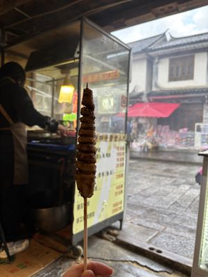   at Shi Zhiqian - 释之谦 - Maybe closed in Dali