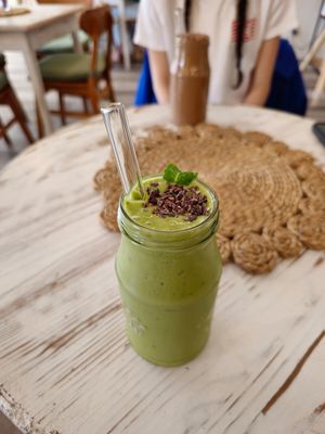 Mint choc chip smoothie at Juvenate in Stellenbosch