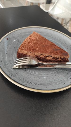 Very good chocolate cake (vegan) at A Confeitaria in Funchal