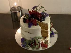 Carrot cake (supposedly for 7 but is for at least double) at A Confeitaria in Funchal