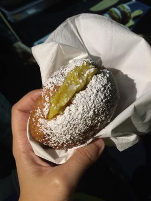 Vegan Dessert - Bola de Berlim at Cor de Tangerina in Guimaraes