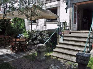 the garden at Cor de Tangerina in Guimaraes