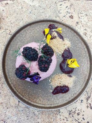  at Cor de Tangerina in Guimaraes