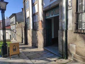Entrance at Cor de Tangerina in Guimaraes