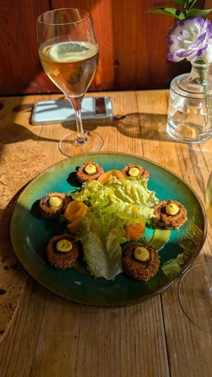 Folhadinho de alheira at Cor de Tangerina in Guimaraes