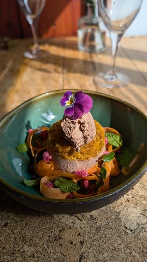  at Cor de Tangerina in Guimaraes