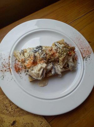 Mushrooms toast with thyme at Cor de Tangerina in Guimaraes