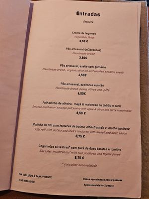 Starters at Cor de Tangerina in Guimaraes