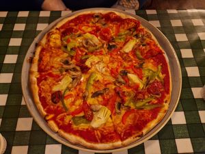 Vegan pizza at Paco's in Perth