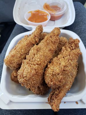 8 piece chickun tenders with yum yum sauce at The Land of Kush in Baltimore
