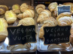  Vegan pastries  at CheBon in Venice