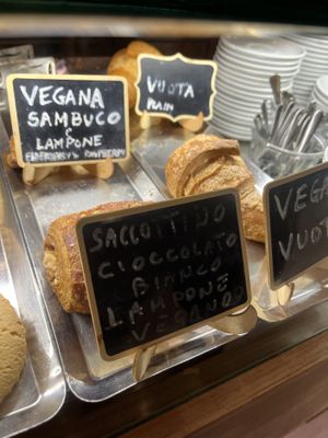 4 vegan options  at CheBon in Venice