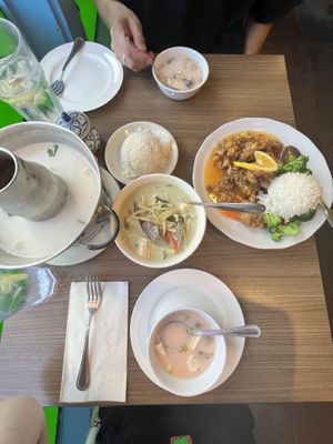 Green curry and orange mock duck  at Thai Elephant of Morro Bay in Morro Bay