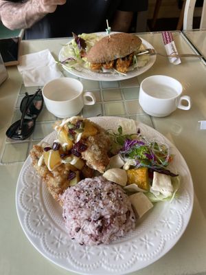 Tempeh sandwich and shrimp and rice plate  at Shū Shānghào - 蔬商號 in Hualien
