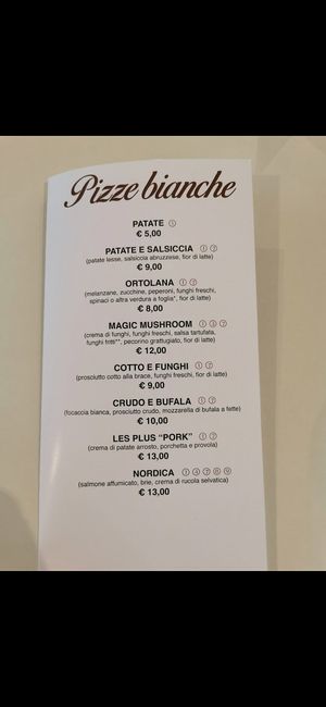 Weiße Pizzen at Les Plus Bon in Tortoreto