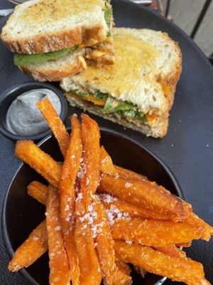Sandwich and fries  at Guakame Street Food in Valencia