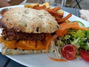 Broodje jackfruit at Surla in Tarifa