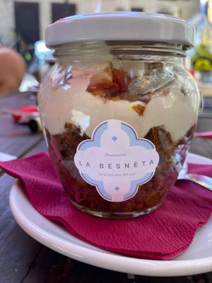 Carrot cake by La Besnéta at Sunset in Alp