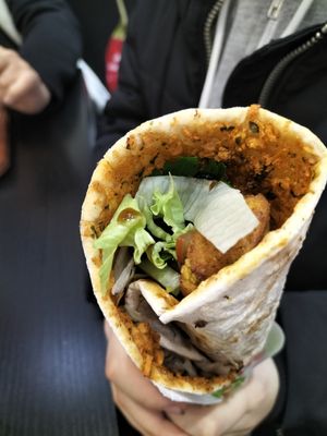 Falafel lahmacun at Oses Cig Köfte in Mannheim