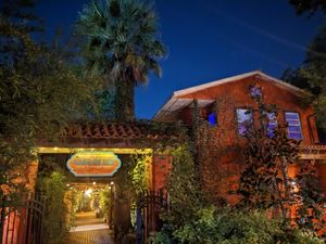Entrance at Casa de Luz in Austin