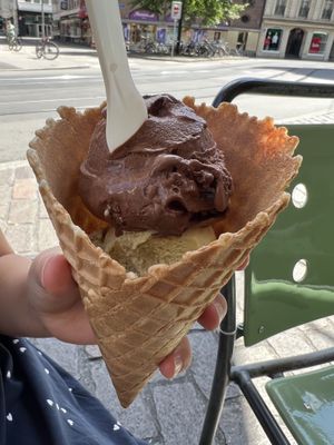   at Gelato Vegano in Basel