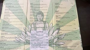 Ask for the vegan menu! Carta vegana 🌱   at Aka Sushi in Lima