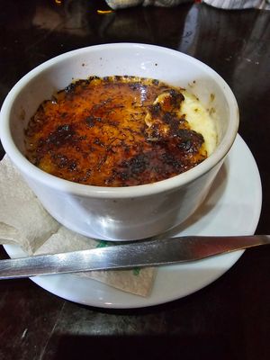 Crème brûlée at Aka Sushi in Lima