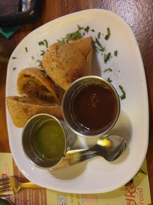 Samosas at Deli Tadka Indian Street Food in Munich
