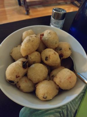 Pettole at Agricola Samadhi in Zollino