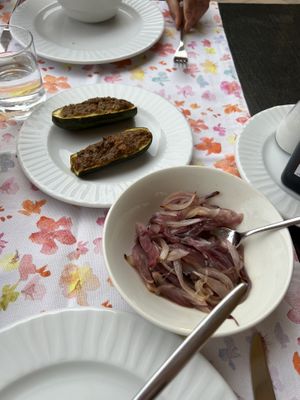 Filled zucchini and sweet vinegrette onions  at Agricola Samadhi in Zollino